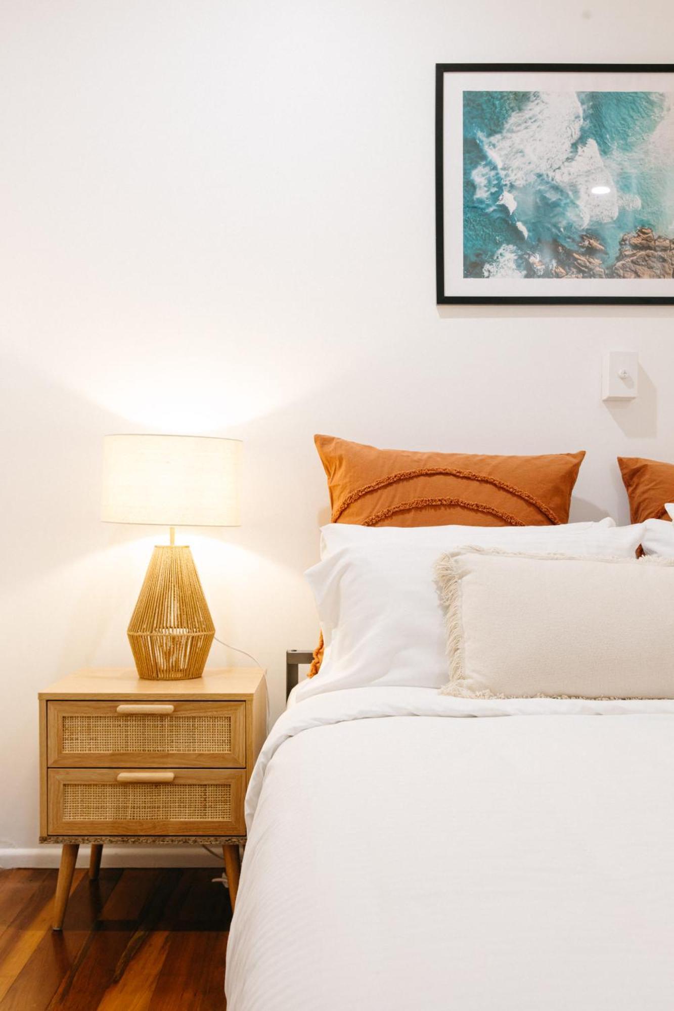 Moffat Coastal Contemporary Unit A Apartment